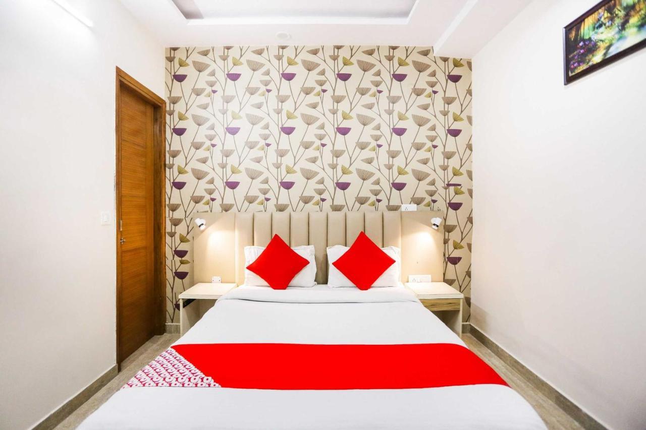 Hotel O Hotel Paradise Indraprastha Esterno foto