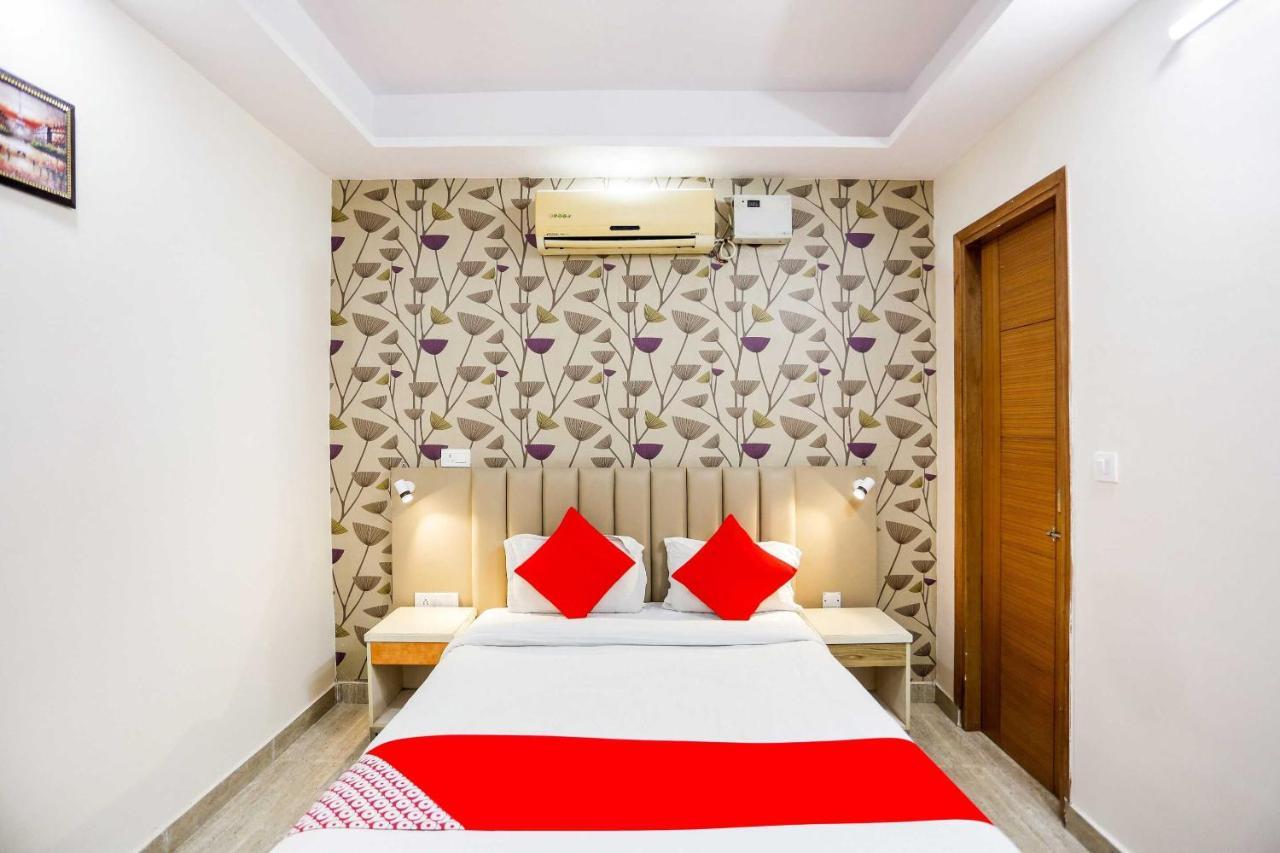Hotel O Hotel Paradise Indraprastha Esterno foto