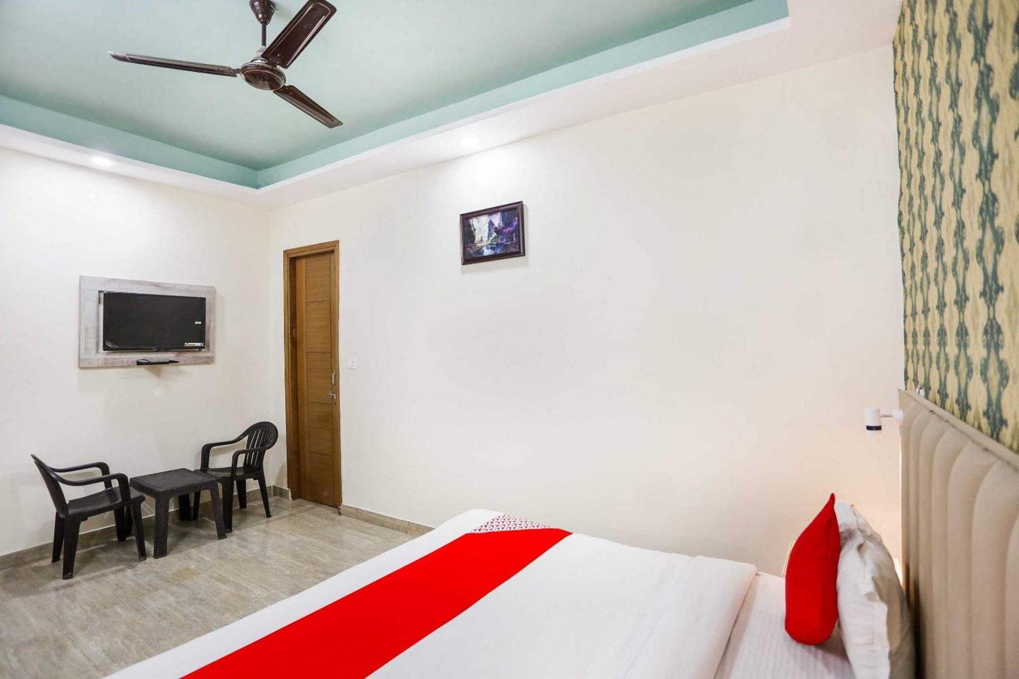 Hotel O Hotel Paradise Indraprastha Esterno foto